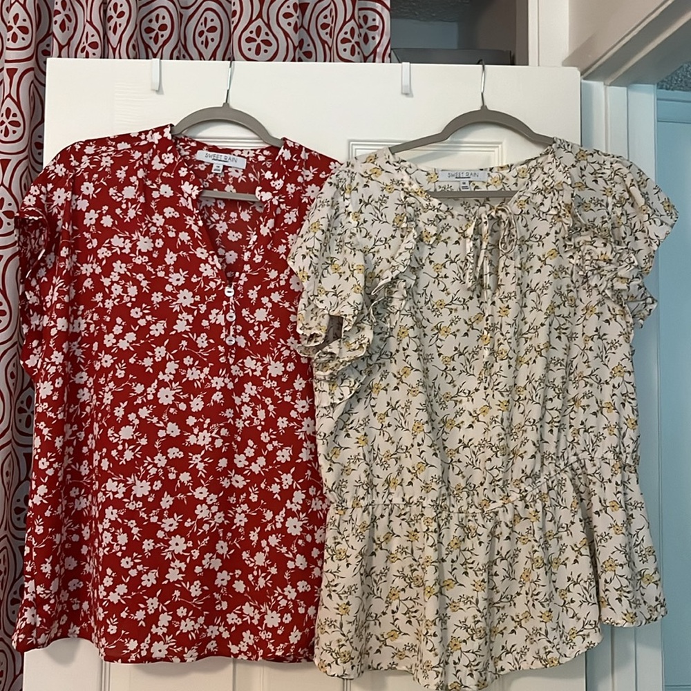 2- Sweet Rain short sleeve blouses red/white vneck & creme/green/yellow tie neck
